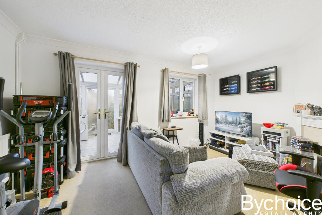 CAM05454G0-PR0085-STILL007