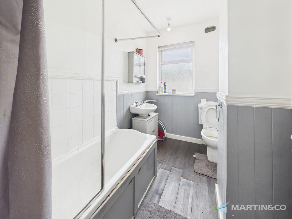 CAM02318G0-PR0486...