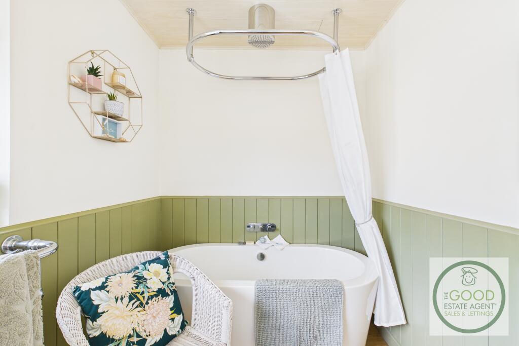 Main Bathroom