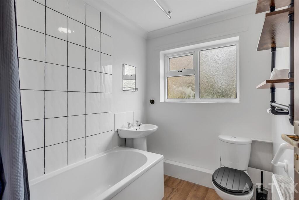 2 Meadow Farm Cottages Broadway Halesworth IP19 8Q