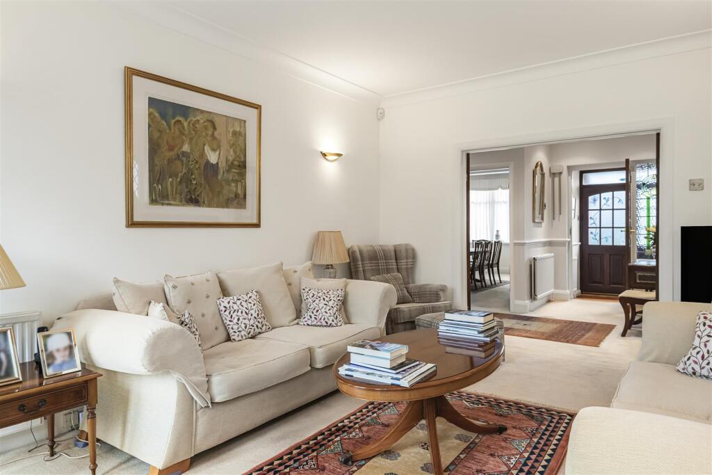 REAR RECEPTION ROOM (pic 2)