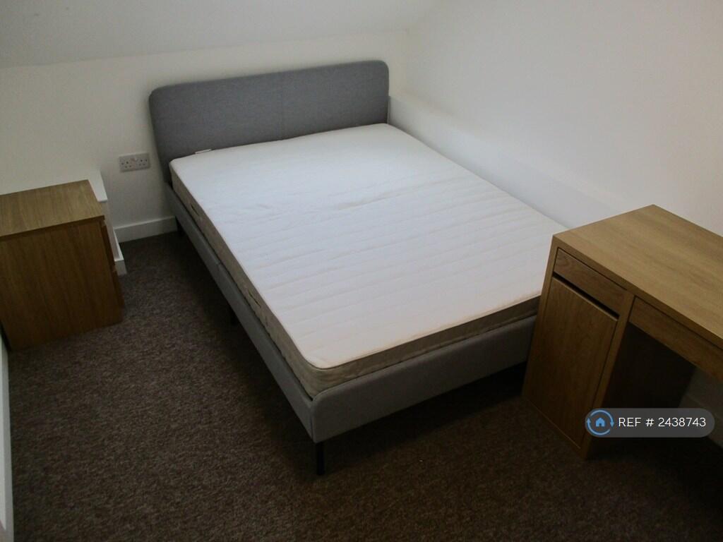 Bedroom 5