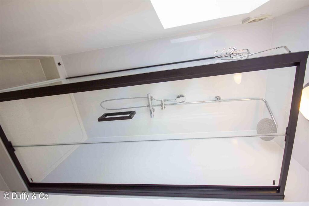 15BR25 (10 of 18).JPG