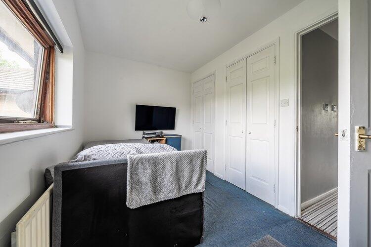 1304334 16 683f2d97b2bec ARW