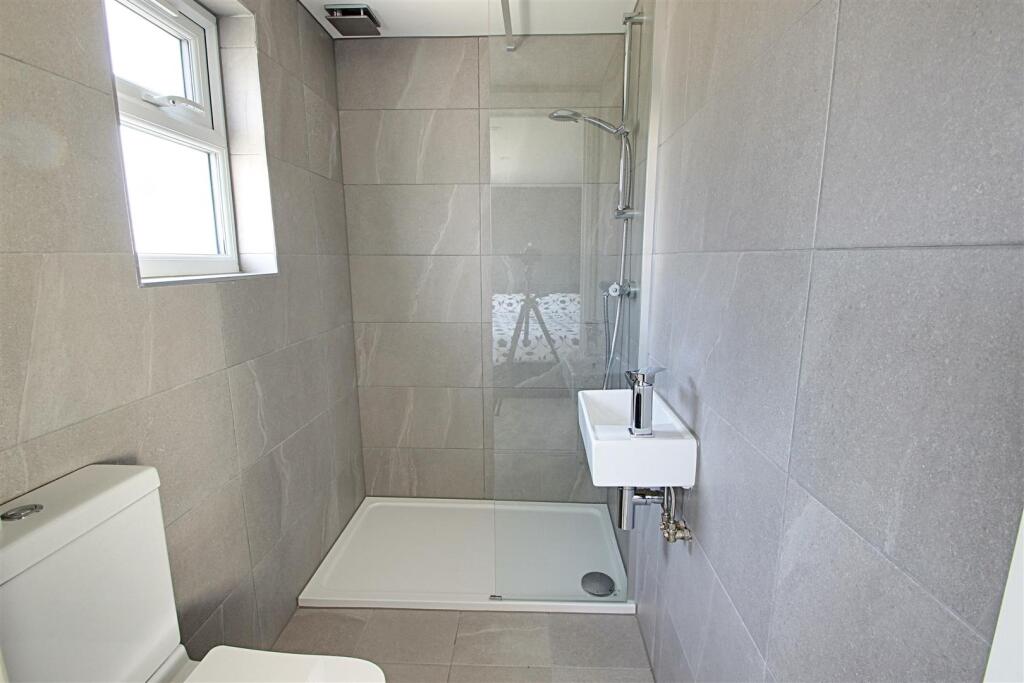 Ensuite.jpg
