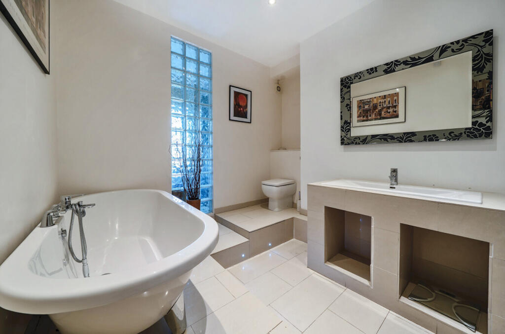 1329704-11-688927...