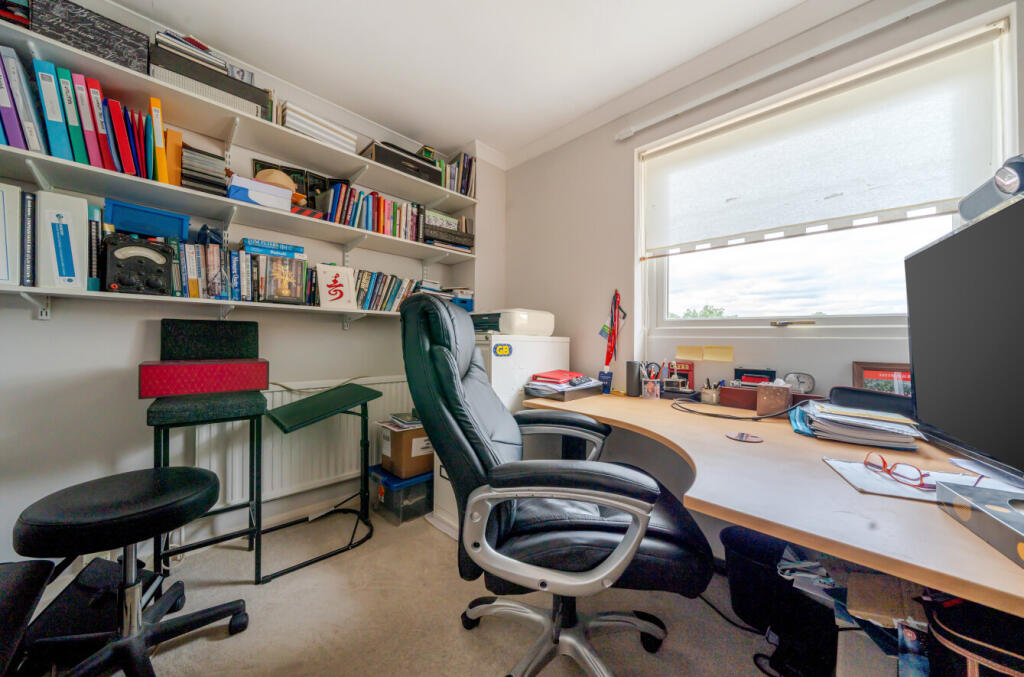 Bedroom/Study