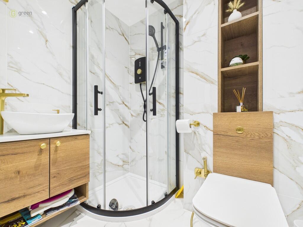 CAM03830G0-PR0221...