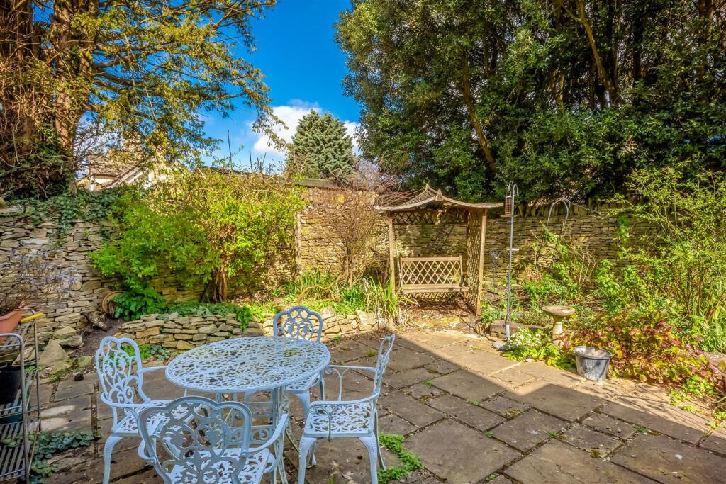 6 Church Close, Charlbury-11.jpg