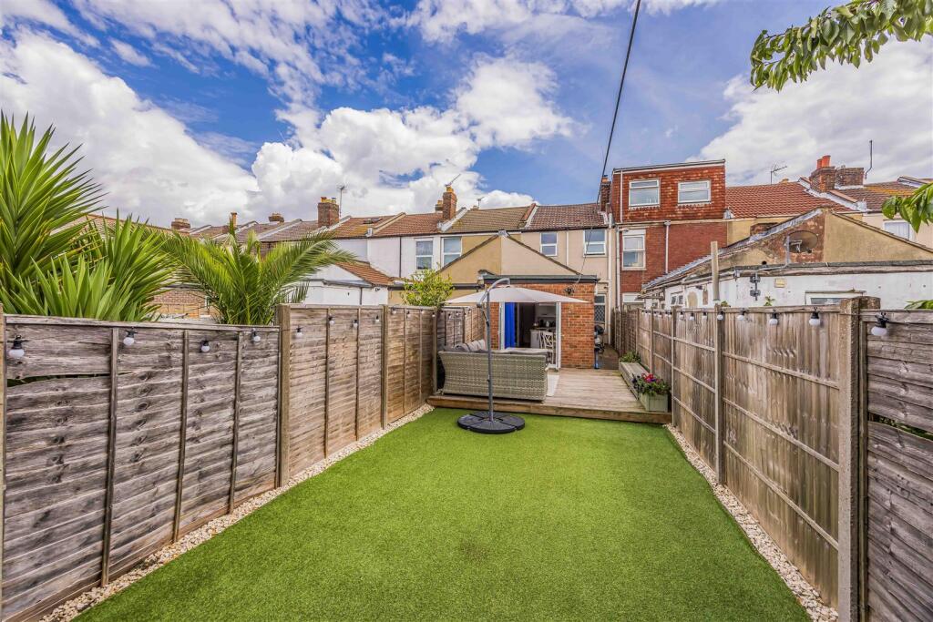 135 Drayton Road, Portsmouth-Small-PorticoMarketin