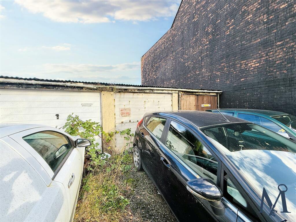 Single Garage