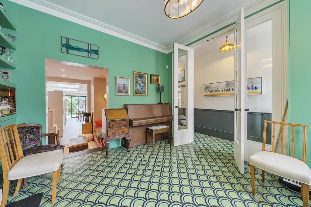 1342879-15-68a5b1...