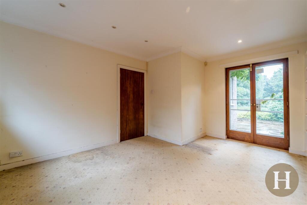 Hadleigh Estate Agents-22.jpg