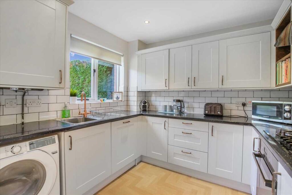 Kitchen Dining (3)
