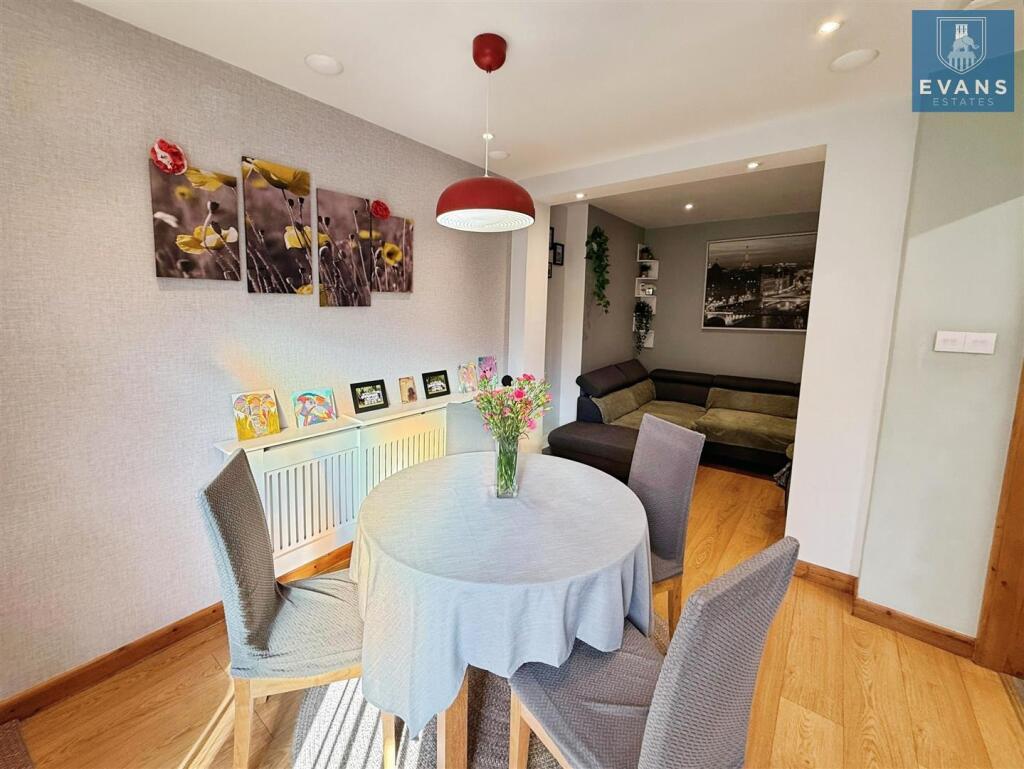Extended Dining Area