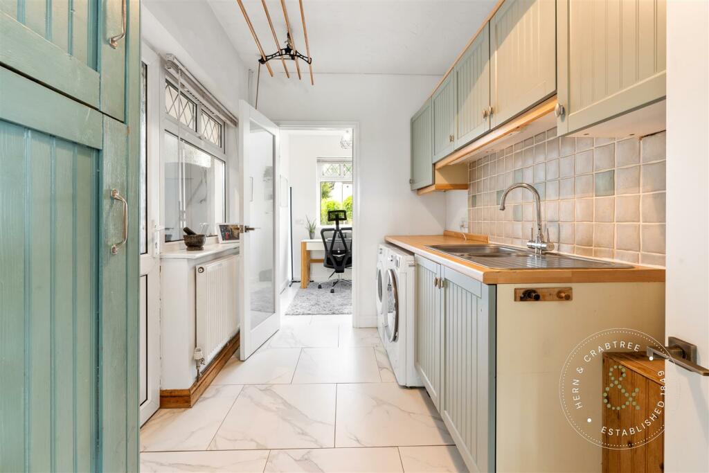 Marshfield Road, Castleton, Hern Crabtree (6).jpg