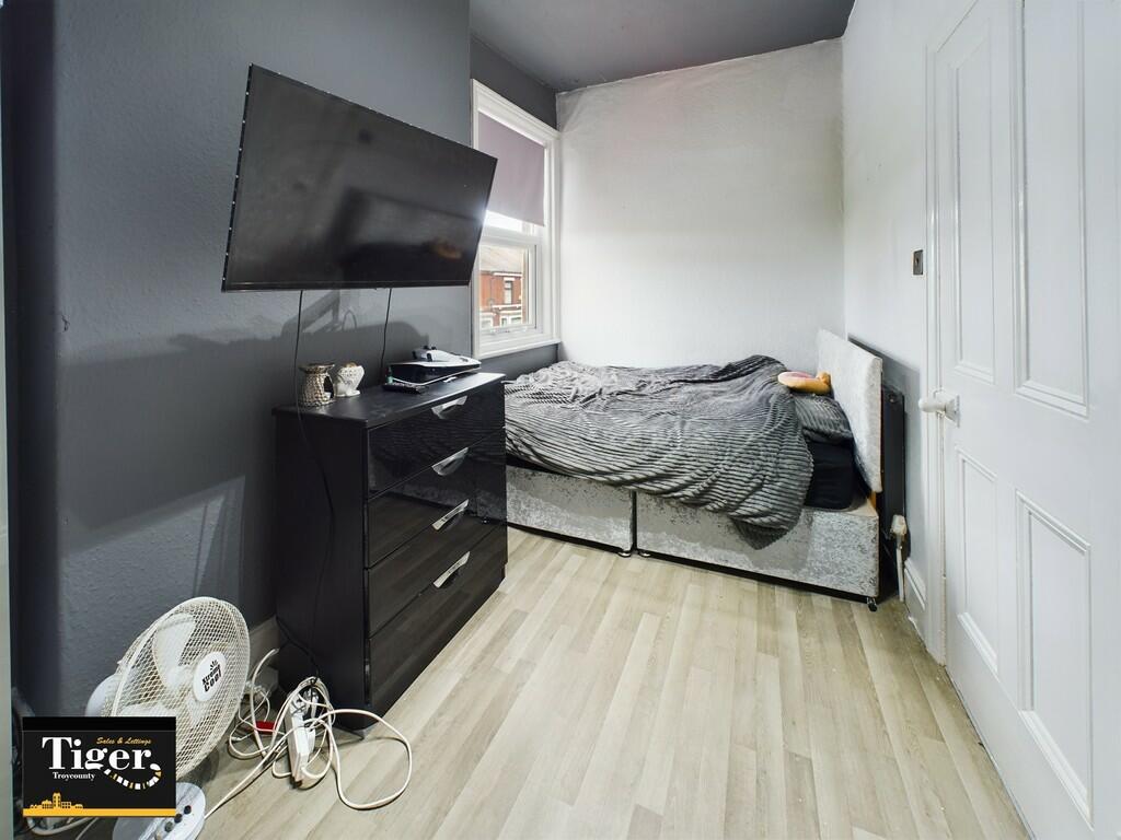 CAM02176G0-PR0248...