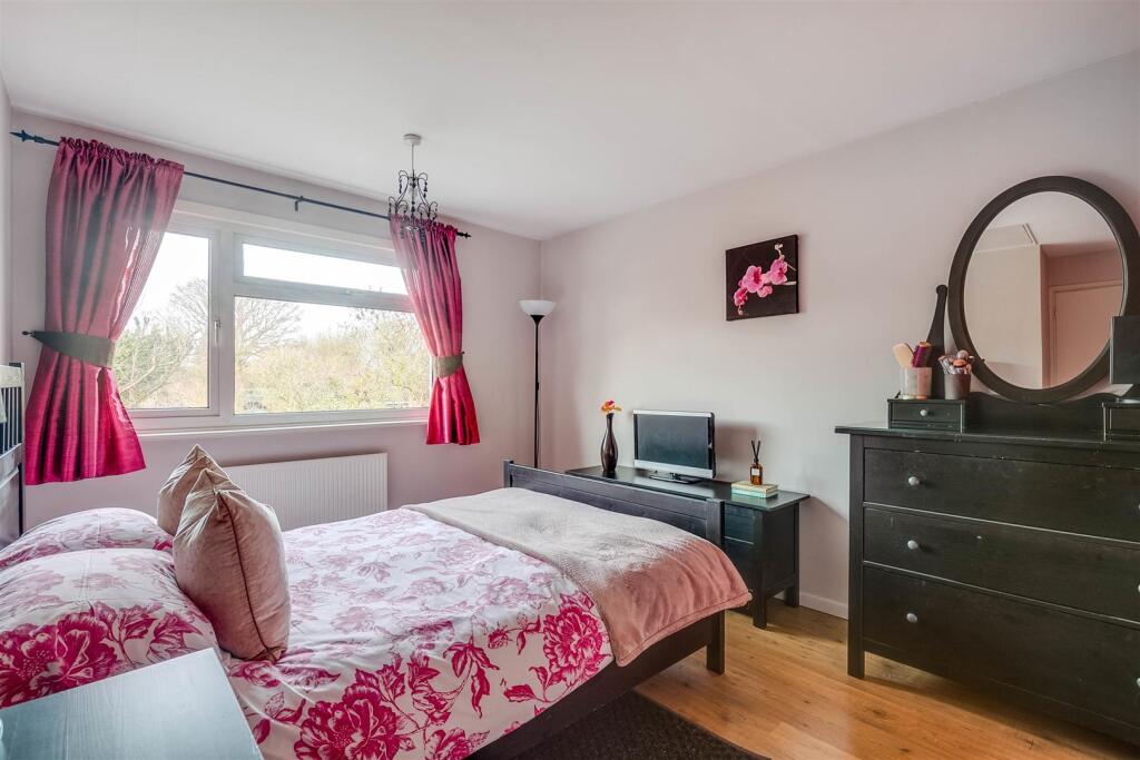 Brandles Road 13-18.jpg