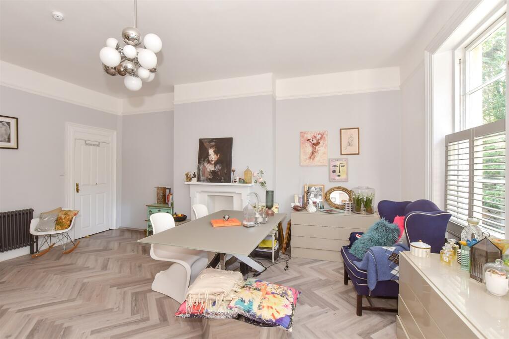 Lounge/Kitchen/ Diner