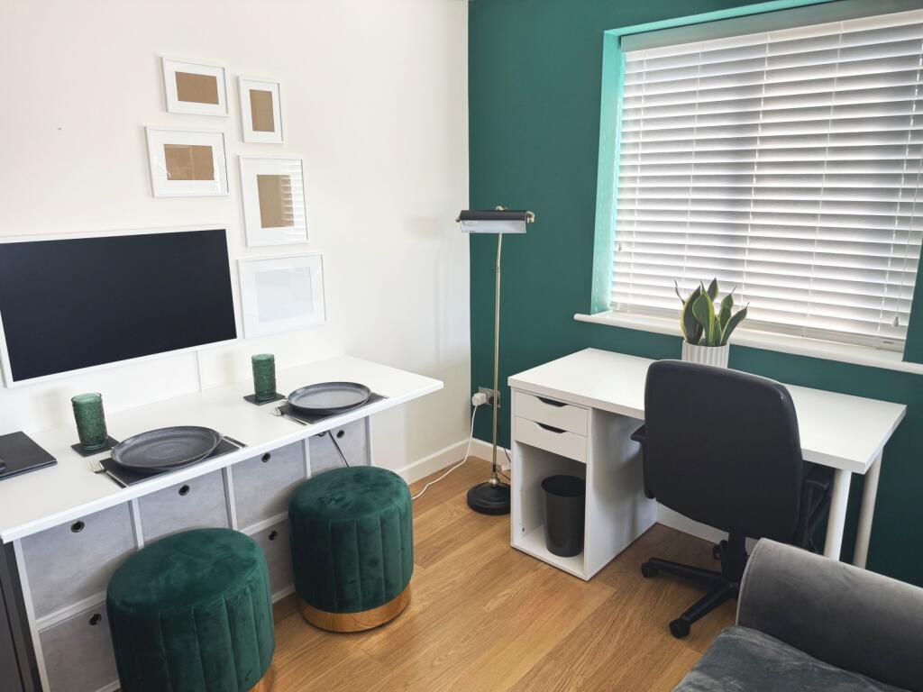 6 Wren Court - Dining