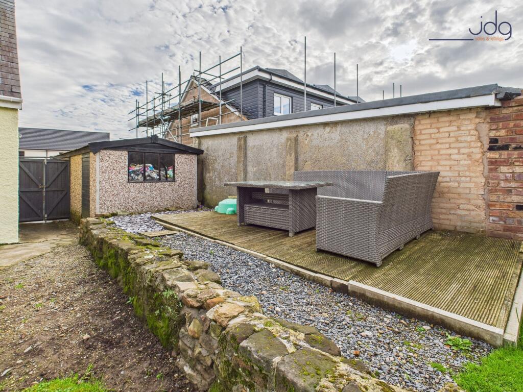 Decking &amp; Garage