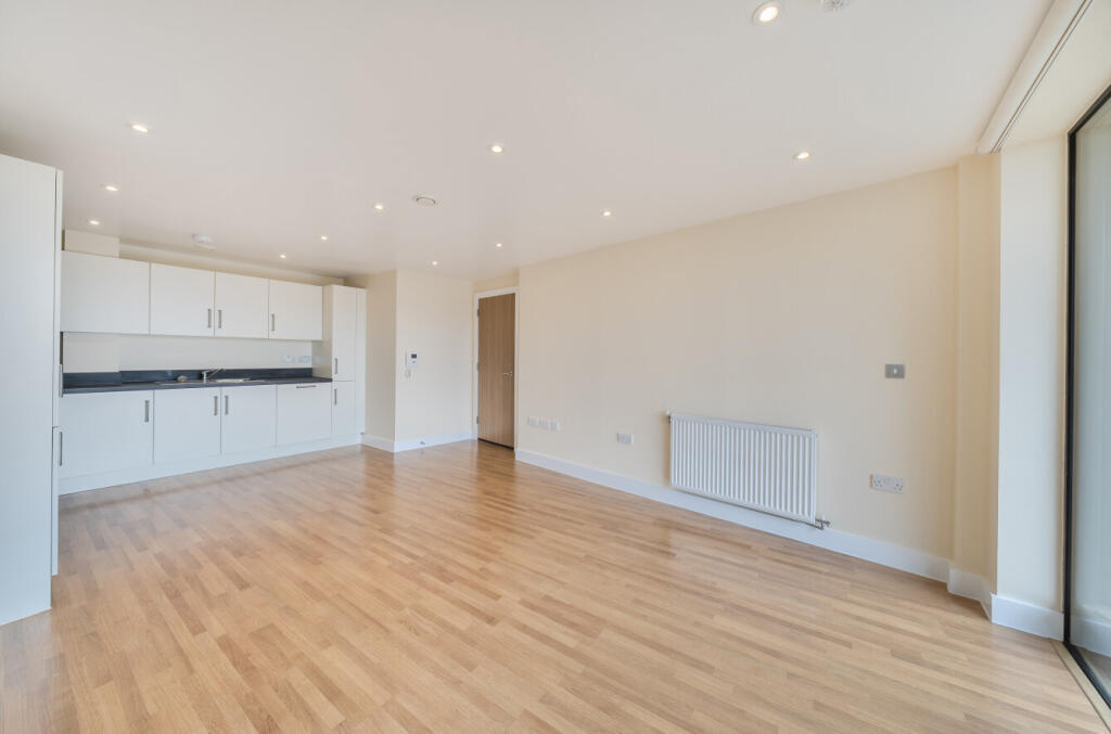 1354436-10-68c421...