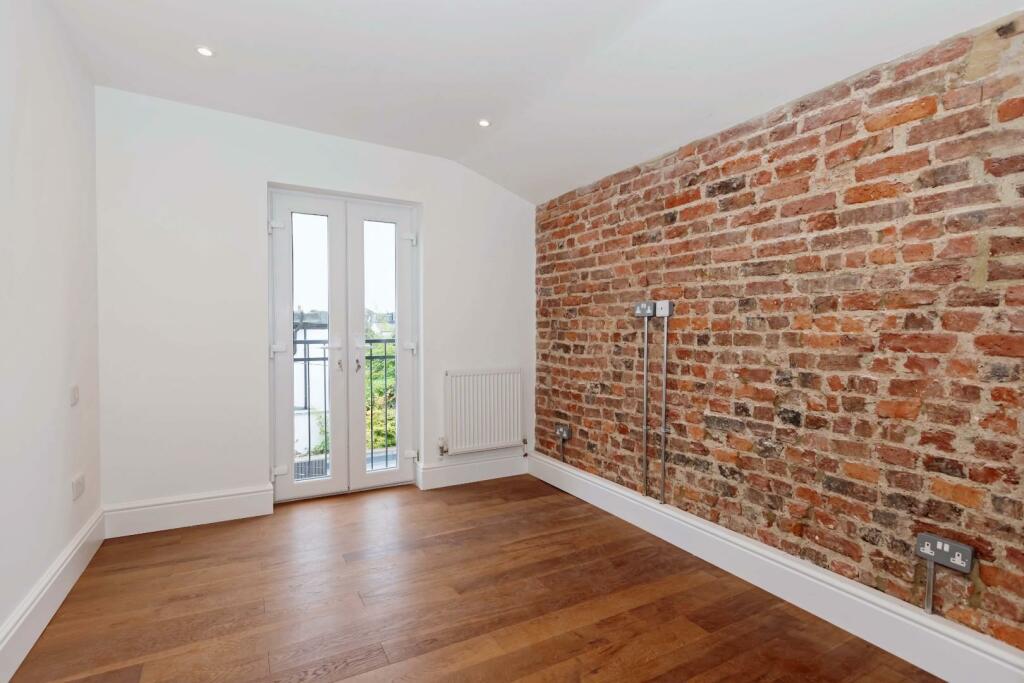 TF 32 Blatchington  rd.JPG