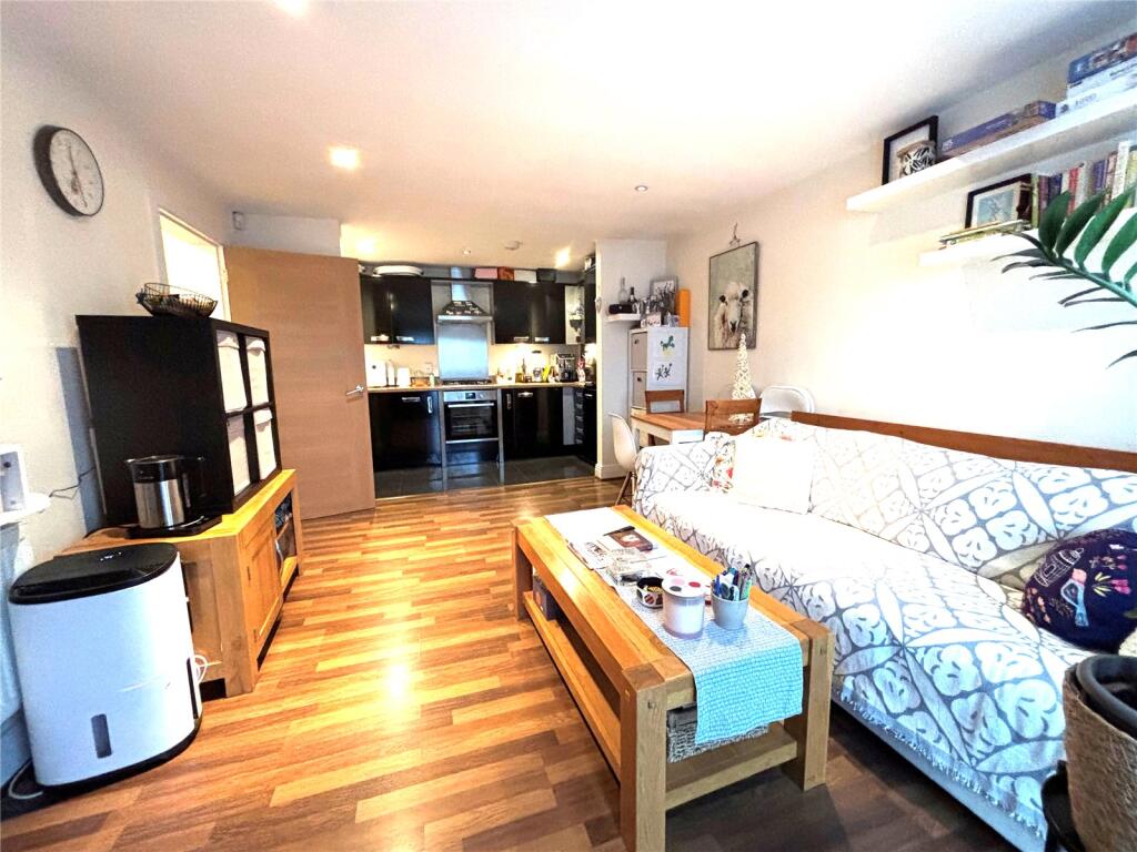 Living Room/Kitchen
