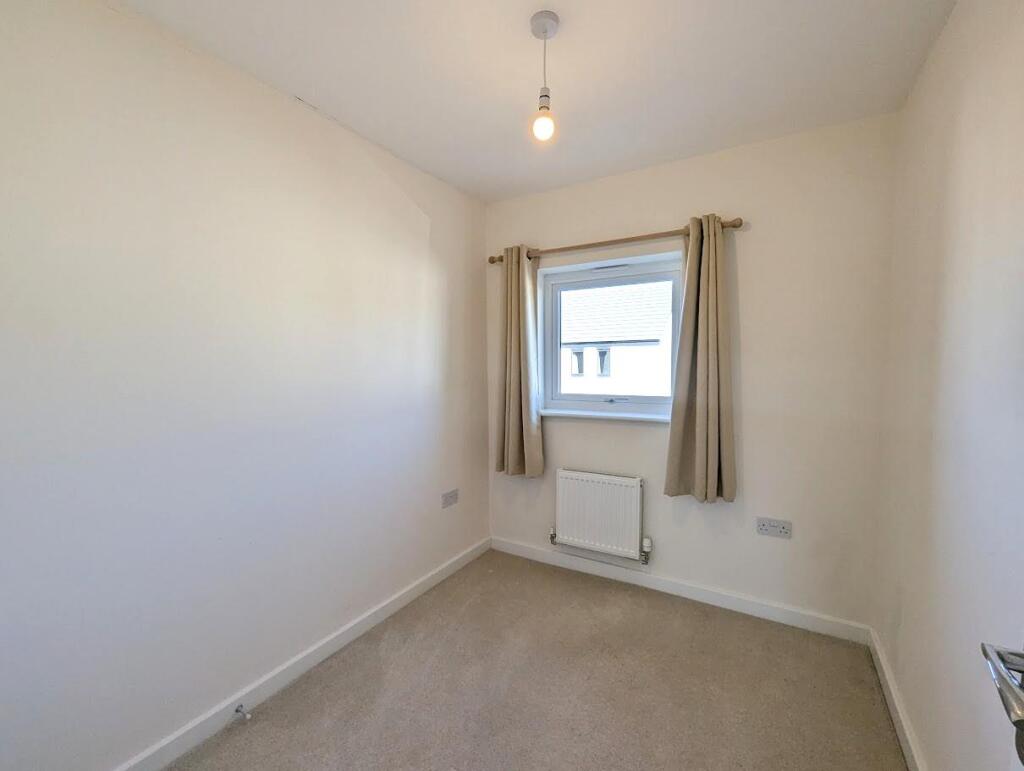 27 Red Cove Close Bedroom 3