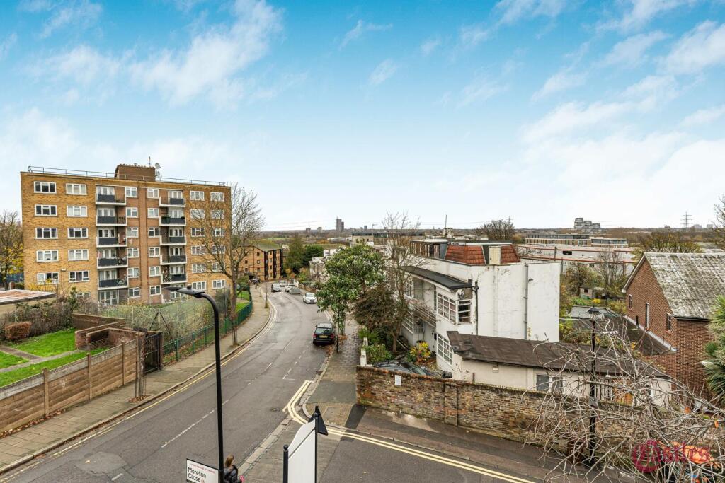 Moreton Close, London