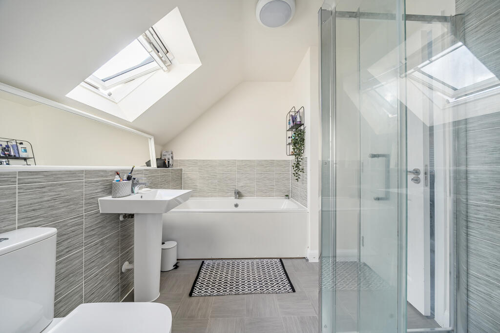 Ensuite