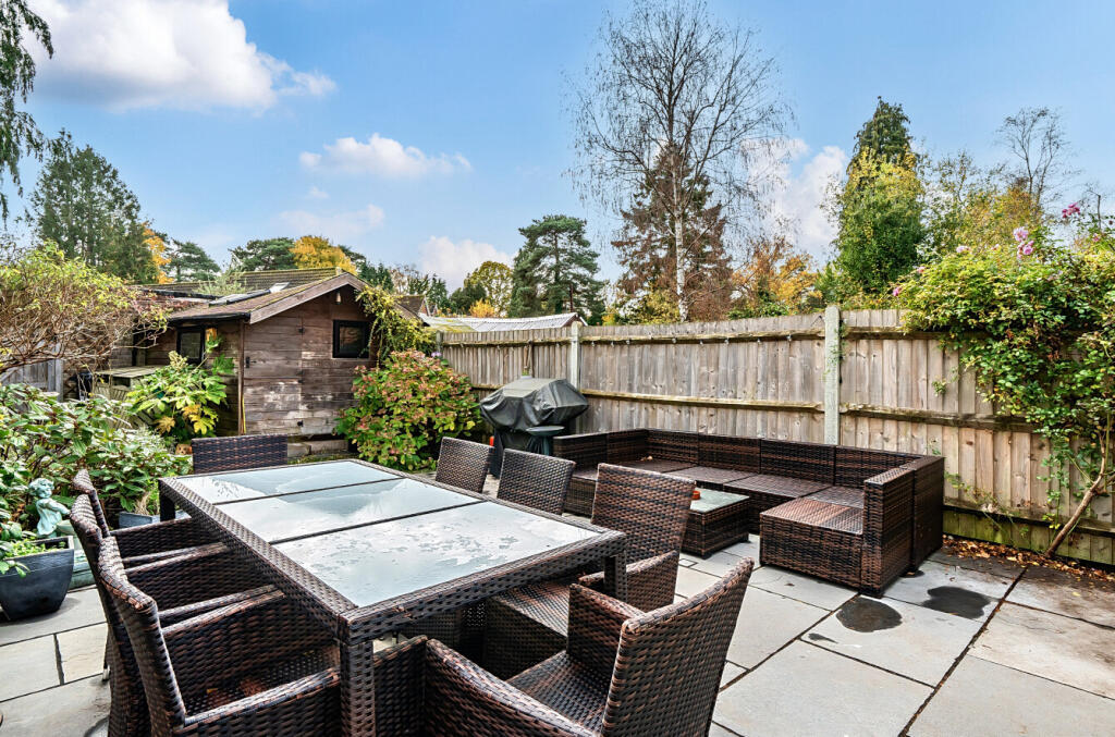 1373867-13-6903a6...