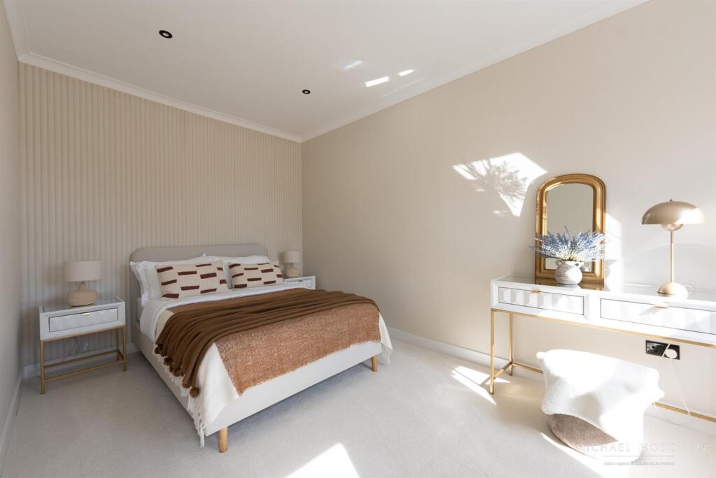 13 Front Street, Whitburn-41.jpg