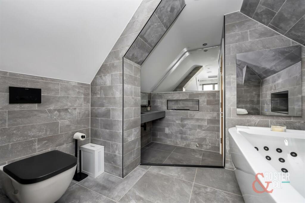 Goldstone Crescent, 57, flat 7-006.jpg