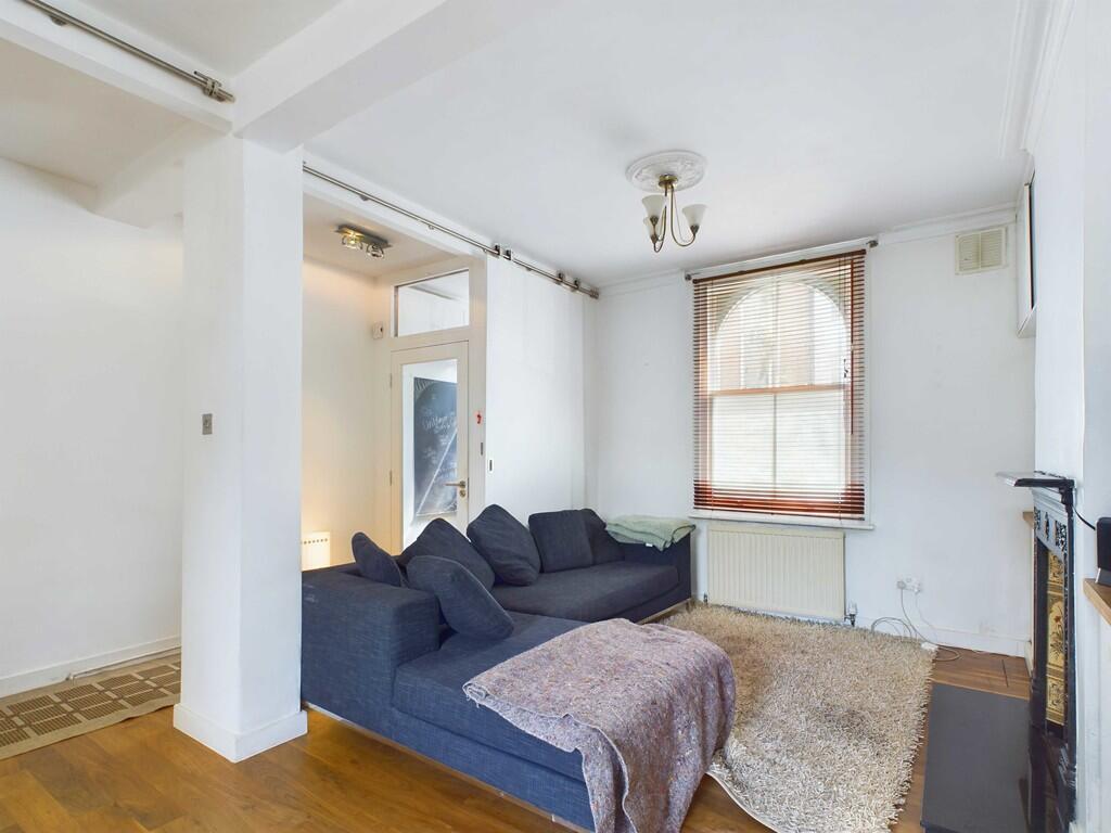 CAM03741G0-PR0028...