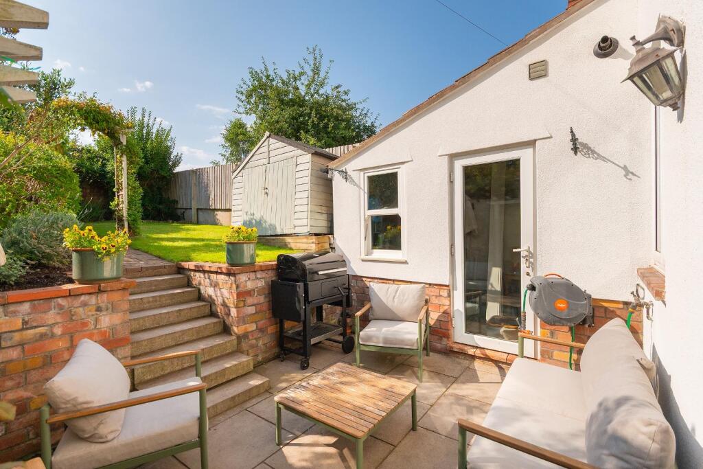 1B1R6BN - External I.jpg