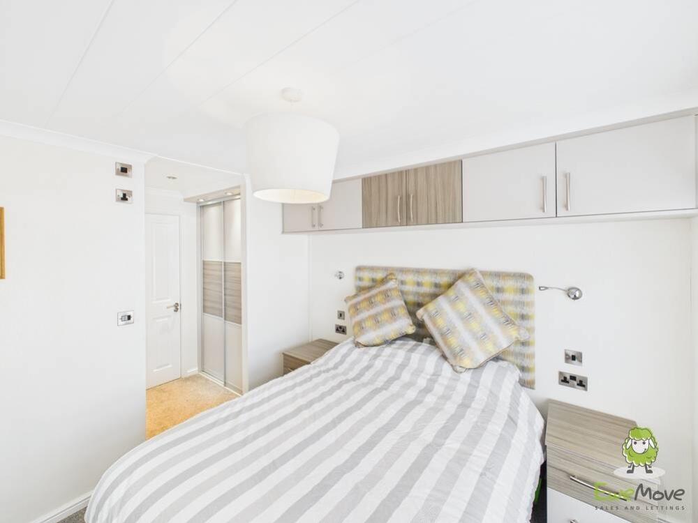 Master Bedroom - Park Home Emily Dimelow Ewemove W