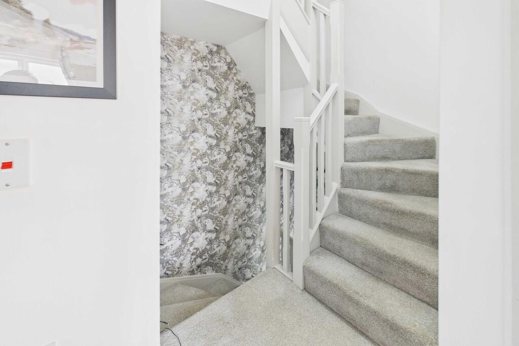 First Floor Landi...