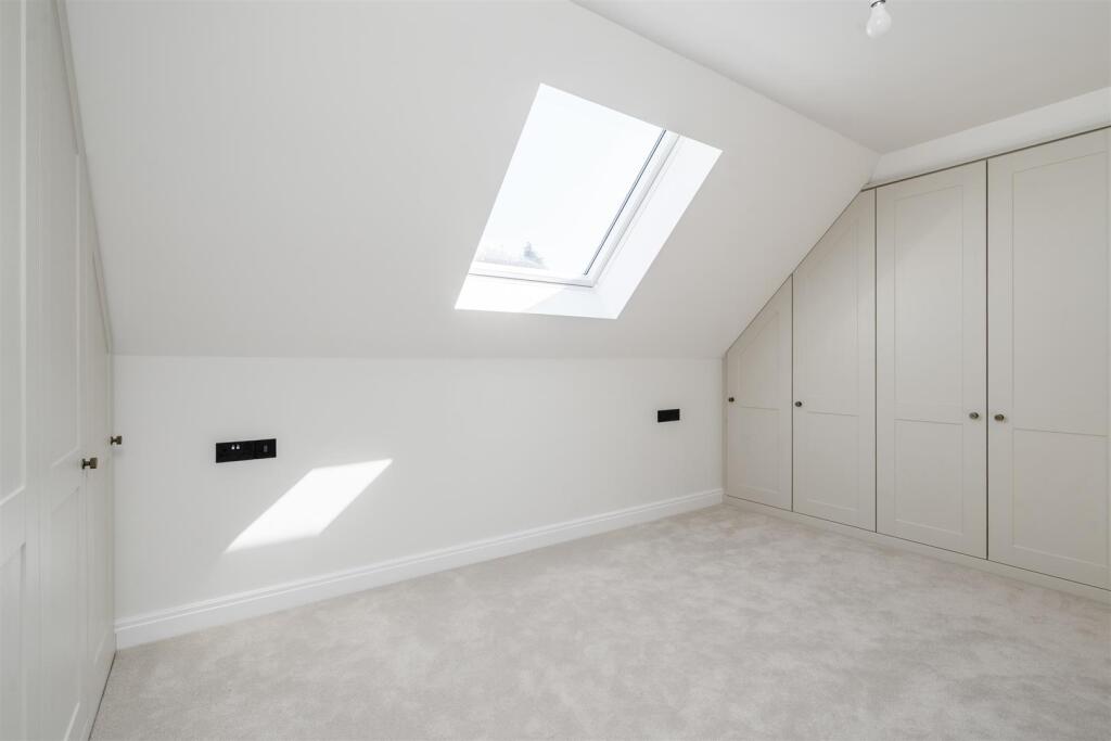 24 Kingscote Road_14.jpg