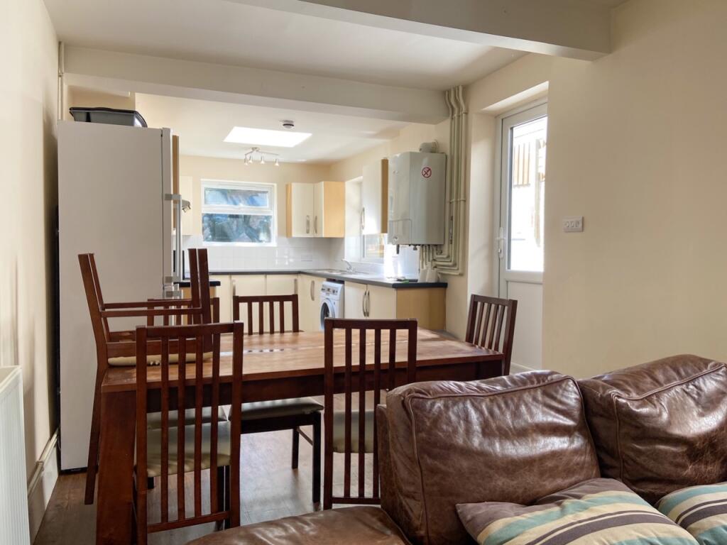 16 Hollingbury Road Kitchen Lounge Area