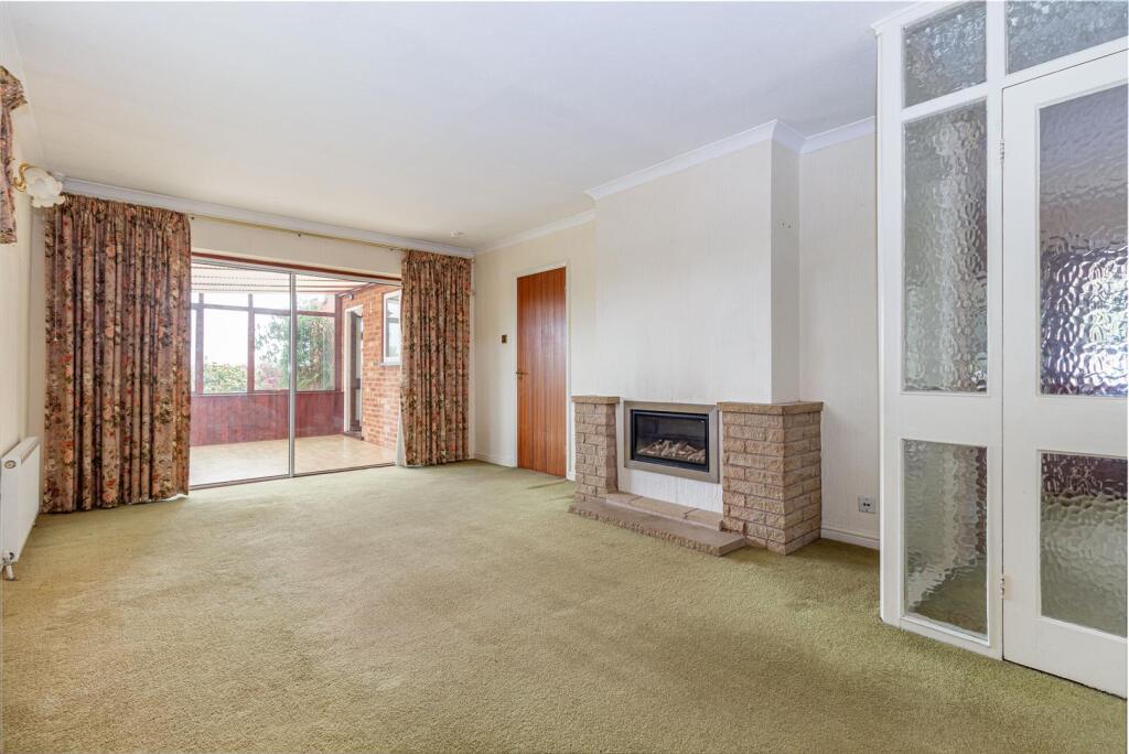 Living-room-1 32.jpg