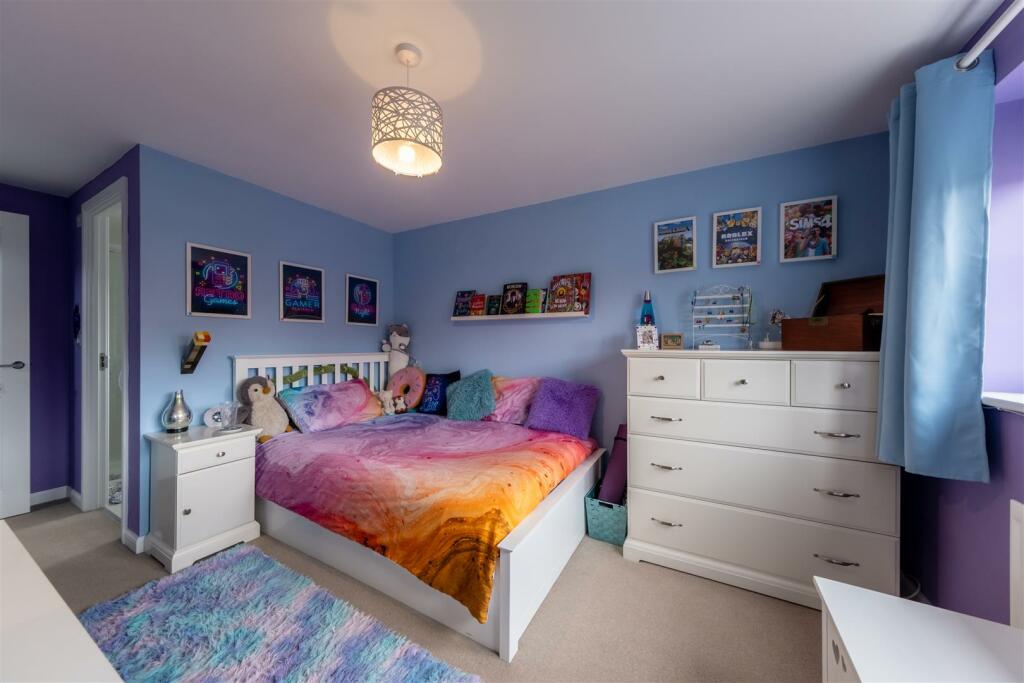 2 Rose Close-039.jpg