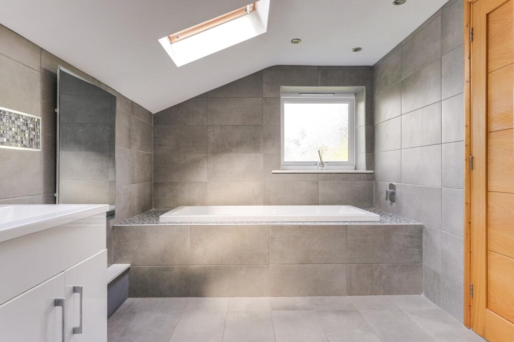 Ensuite bathroom