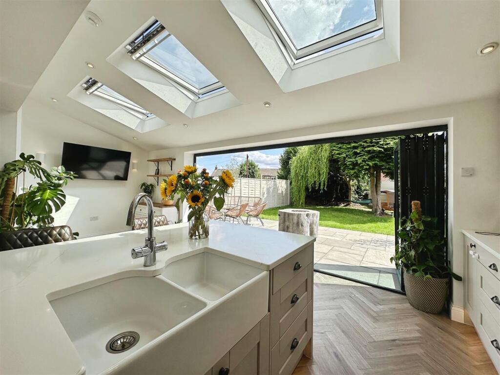 74f12a75--4DE1-9A10-DE1B0CFBAD44-61268-000013E8A2B