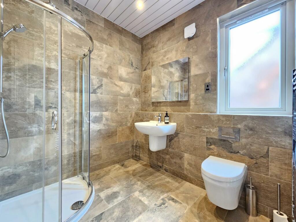 Bedroom 1 En-Suite