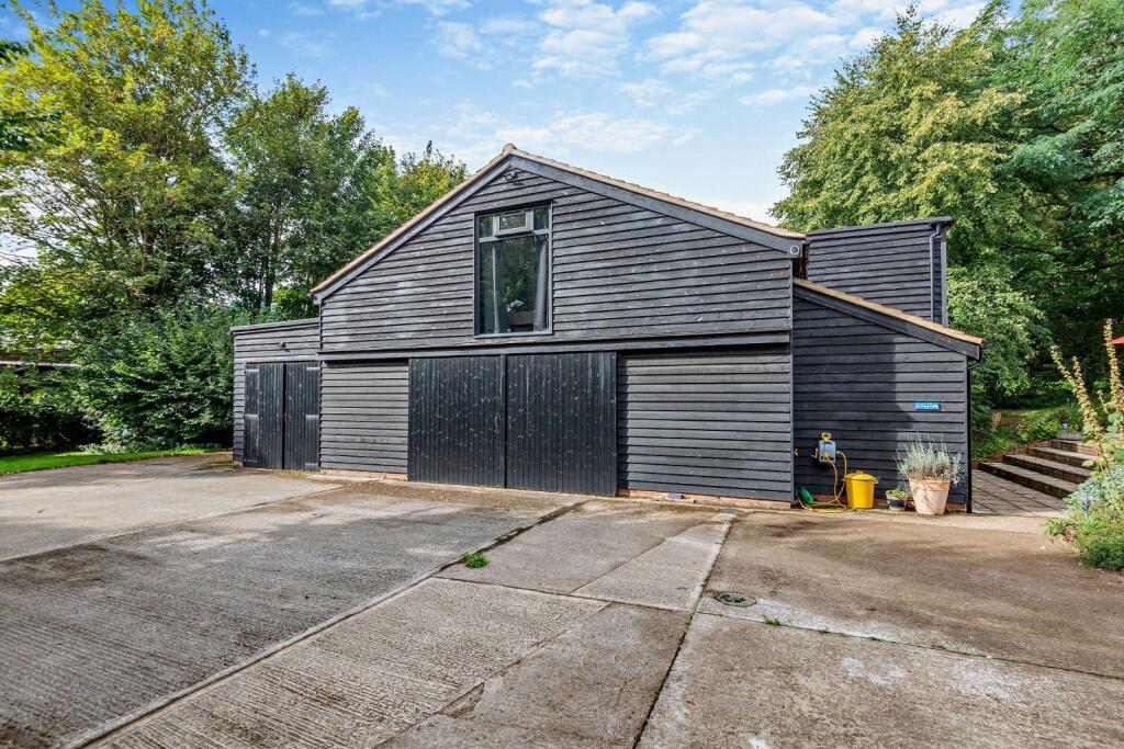 Triple Garage