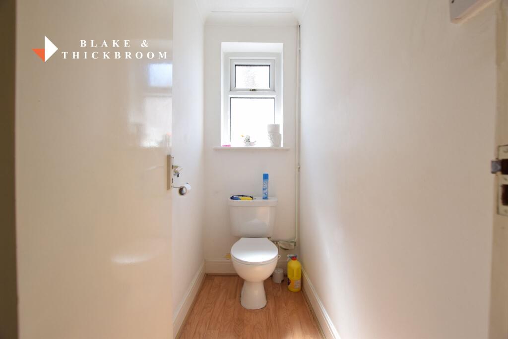 SEPARATE WC