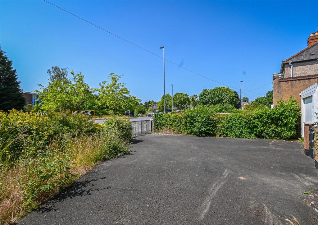 49 Stourbridge Road-11.jpg