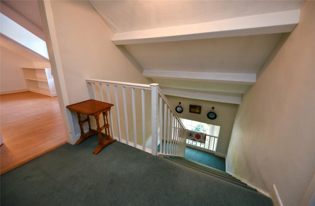 2nd Floor Landing