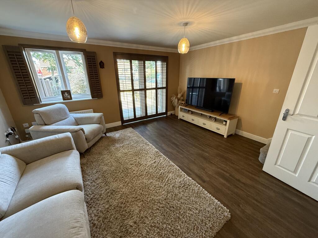 Lounge 2